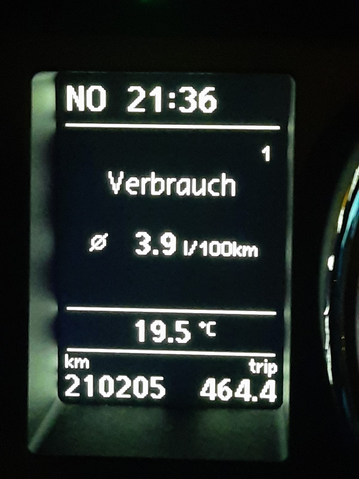 spalanie 3.9 litra oleju napędowego na 100 kilometrów - 1.6 TDI 105 KM po pakiecie MyNano