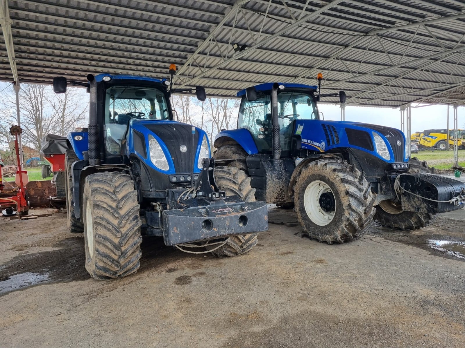 New Holland T8 275 oraz 330 - porównanie osiągów z pakietem i bez