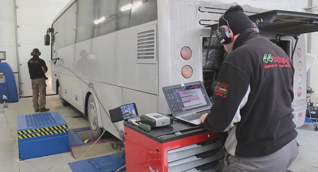 Specjalistyczne zaplecze techniczne, doświadczenie czy wiedza znacząco wyróżnia nasz zakres usług